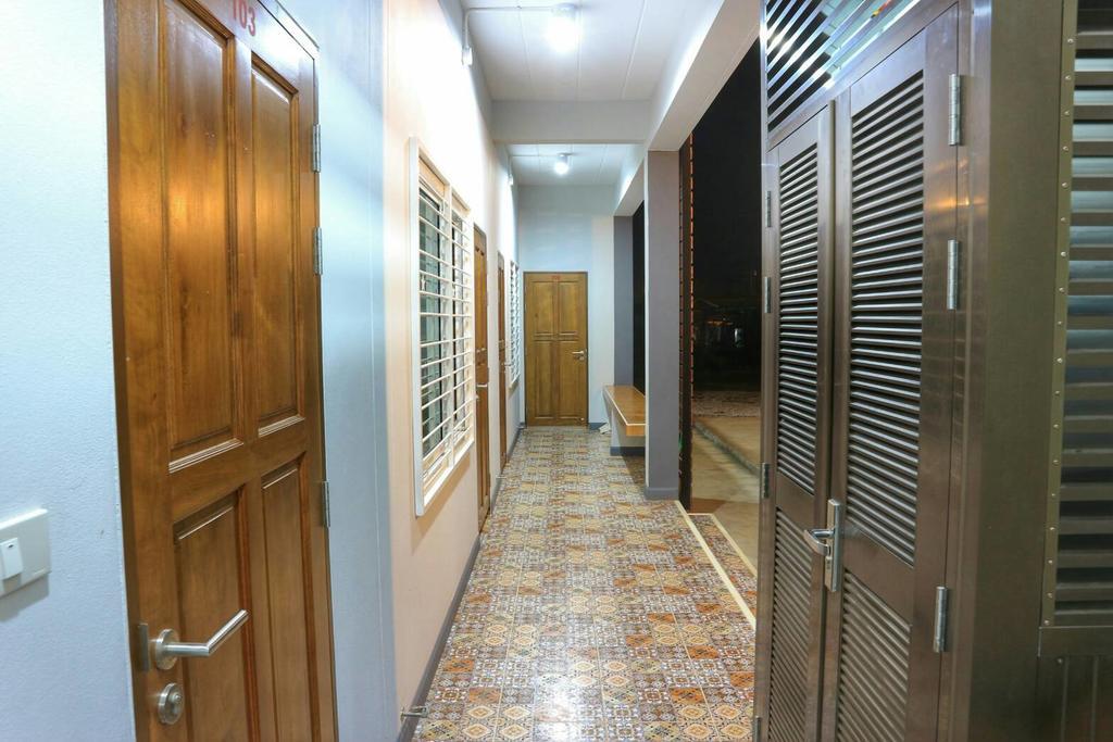 Bann Rumyen Klang Dong Phayayen Exterior foto